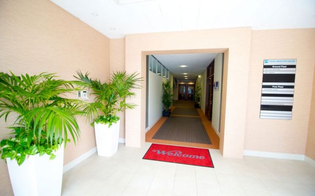 Short-St_Lobby_01.jpg